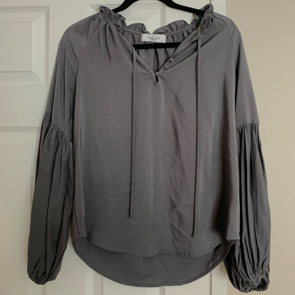 Never worn! Carly Jean Los Angeles Blouse